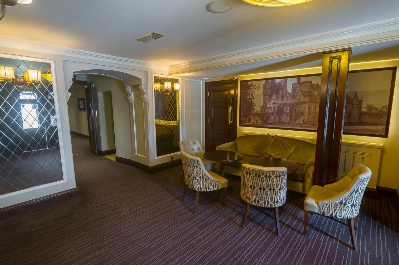 The Carraig Hotel Carrick-on-Suir Exterior photo