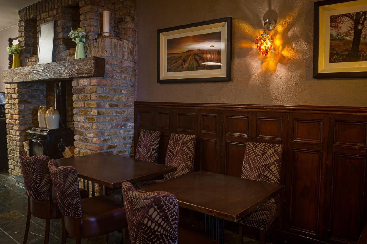 The Carraig Hotel Carrick-on-Suir Exterior photo